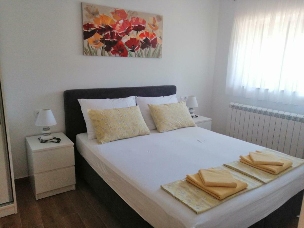Apartments M&B Sveti Juraj Εξωτερικό φωτογραφία